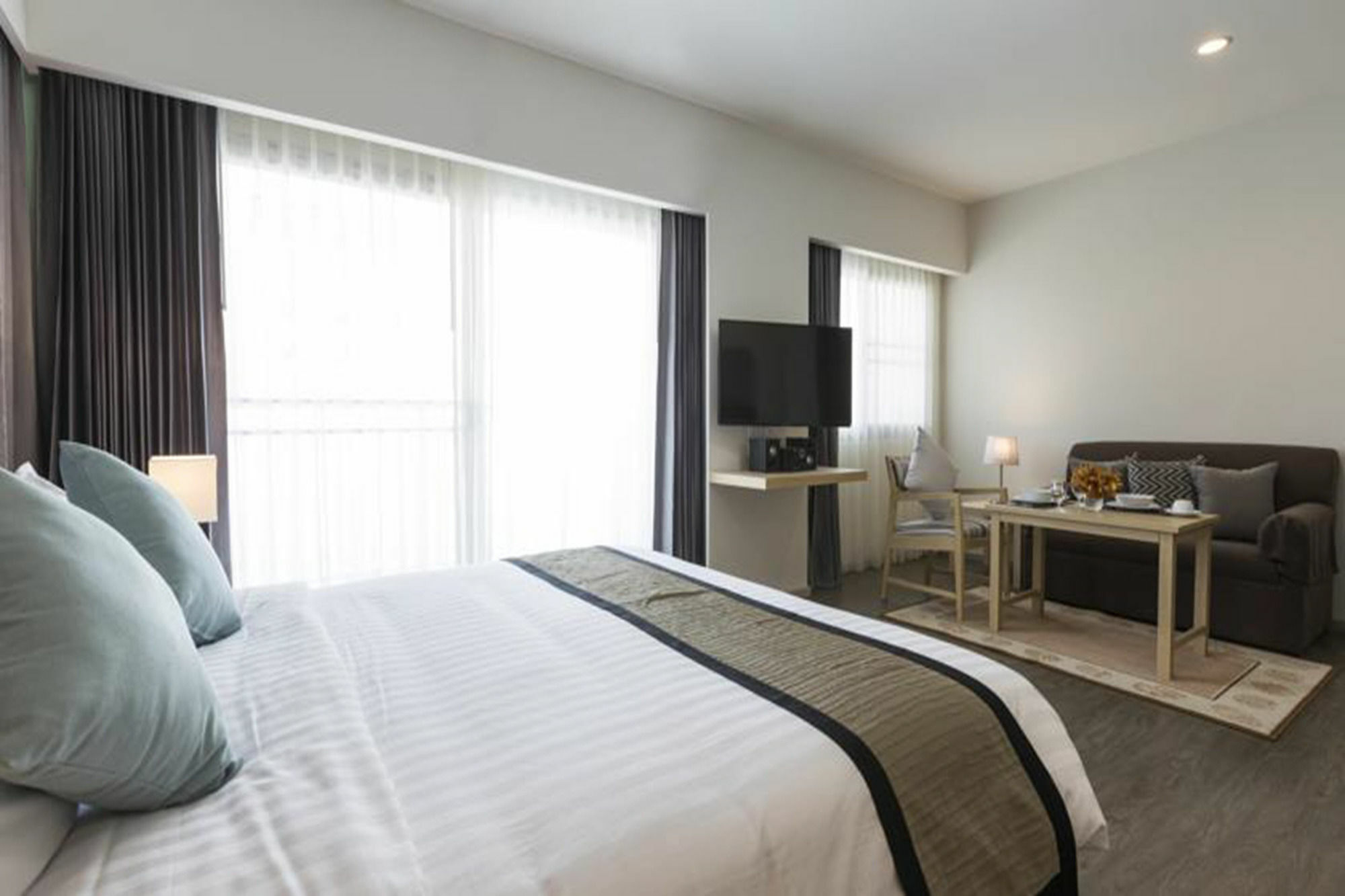Kantary Hotel And Serviced Apartment, Amata, Bangpakong Ban Tamru Ngoại thất bức ảnh